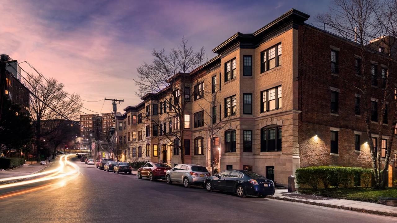 A Stylish Stay W/ A Queen Bed, Heated Floors.. #36 Brookline Exteriör bild